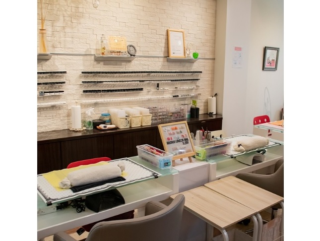 Rococo Lovelya Nail（ロココ ラブリヤ ネイル）安城店 店舗内装写真